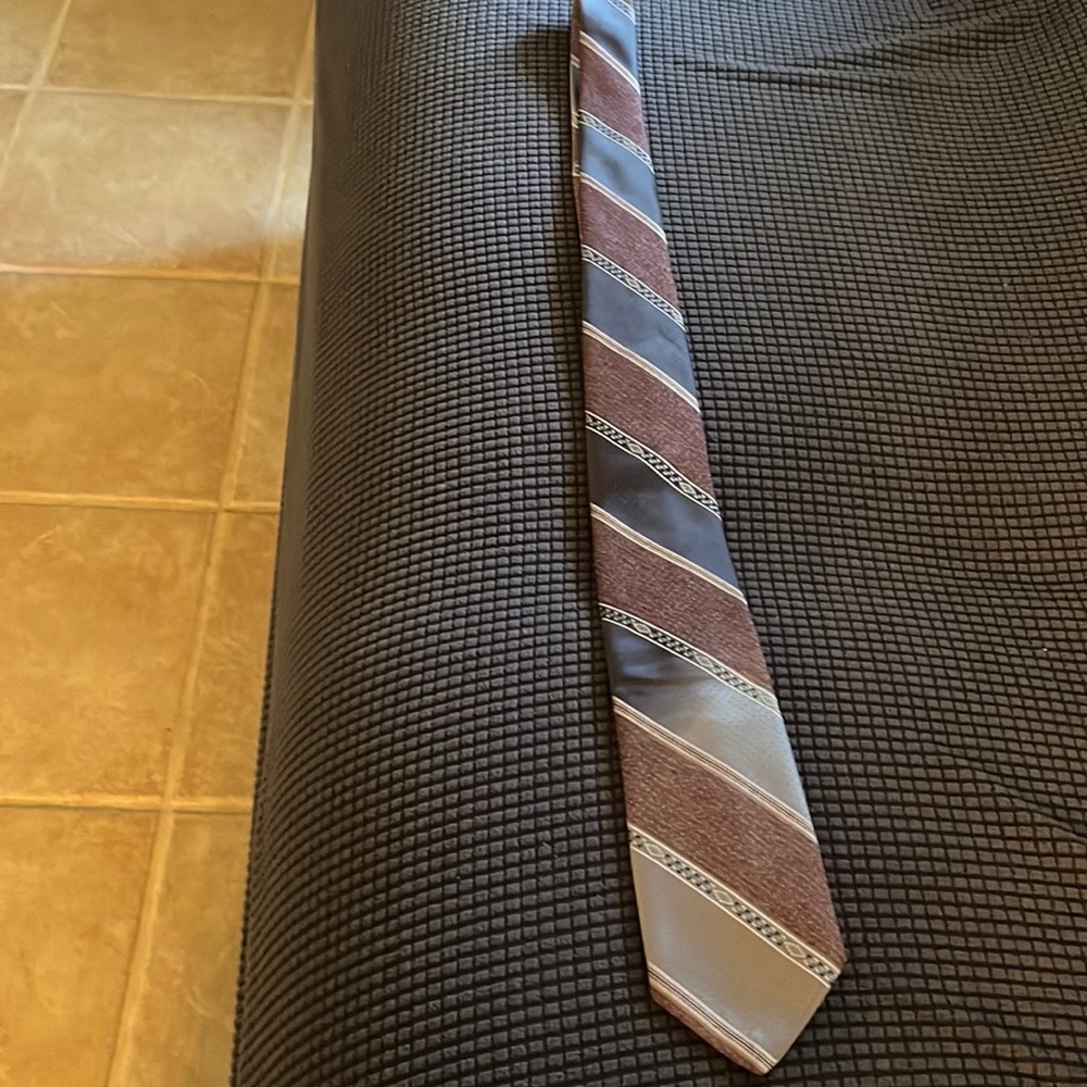 Botany 500 Mens Neck Tie